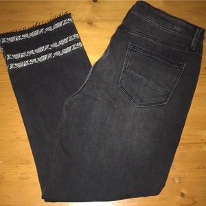 NWOT Driftwood Colette Embellished Crop Black Jeans